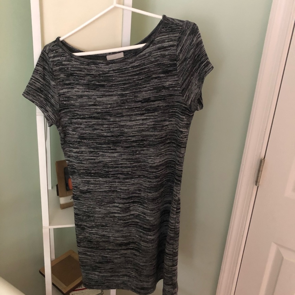 LOFT short sleeved knit dress size XS